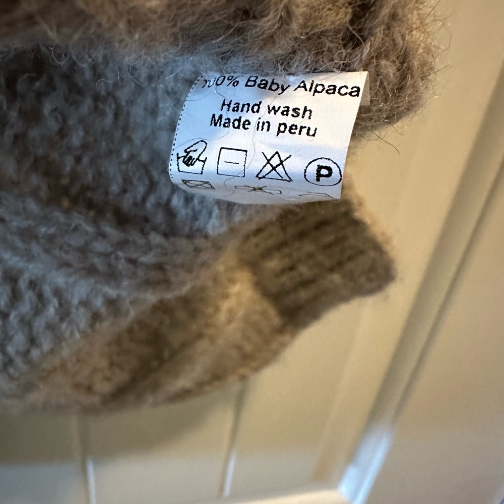Simply Natural 100% Baby Alpaca Lucia Poncho - Cowl Neck - Picture 4 of 6
